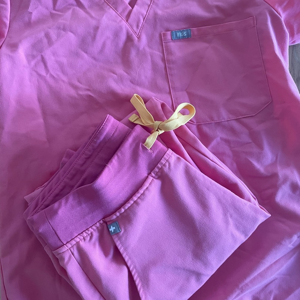 Figs scrubs size small